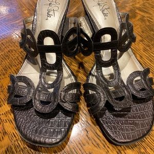 Lifestrides woven leather sandals